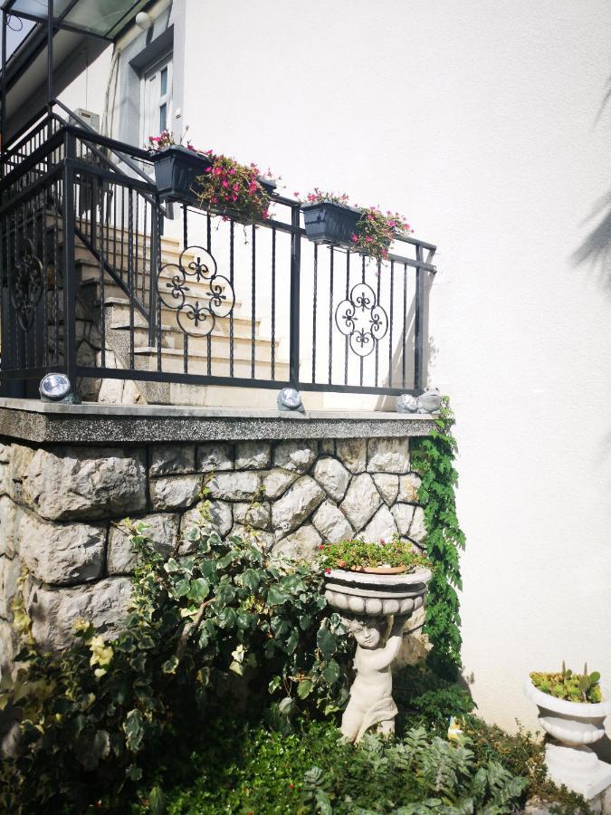 Apartments By The Sea Selce, Crikvenica - 16375 Екстер'єр фото